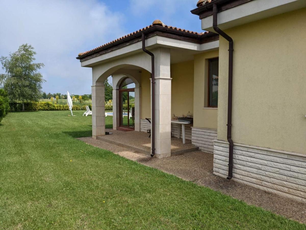 Lighthouse Golf Apart Complex&Villas บัลชิค ภายนอก รูปภาพ