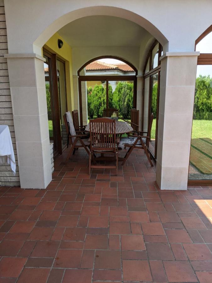 Lighthouse Golf Apart Complex&Villas บัลชิค ภายนอก รูปภาพ
