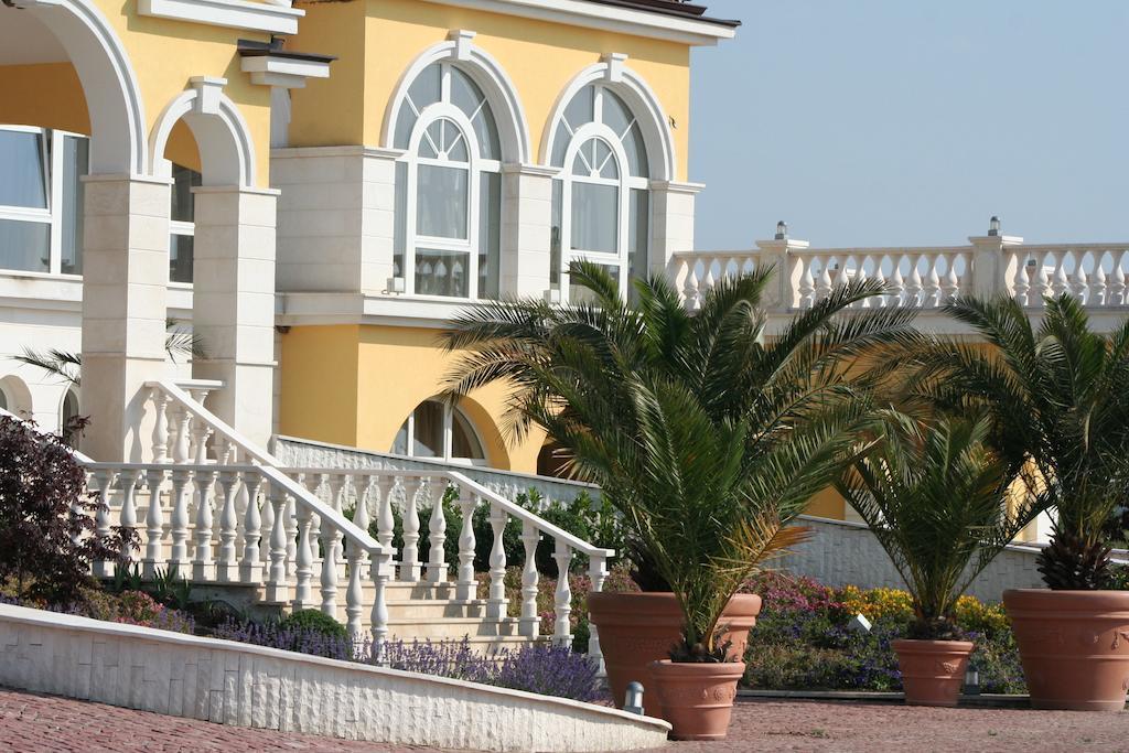 Lighthouse Golf Apart Complex&Villas บัลชิค ภายนอก รูปภาพ