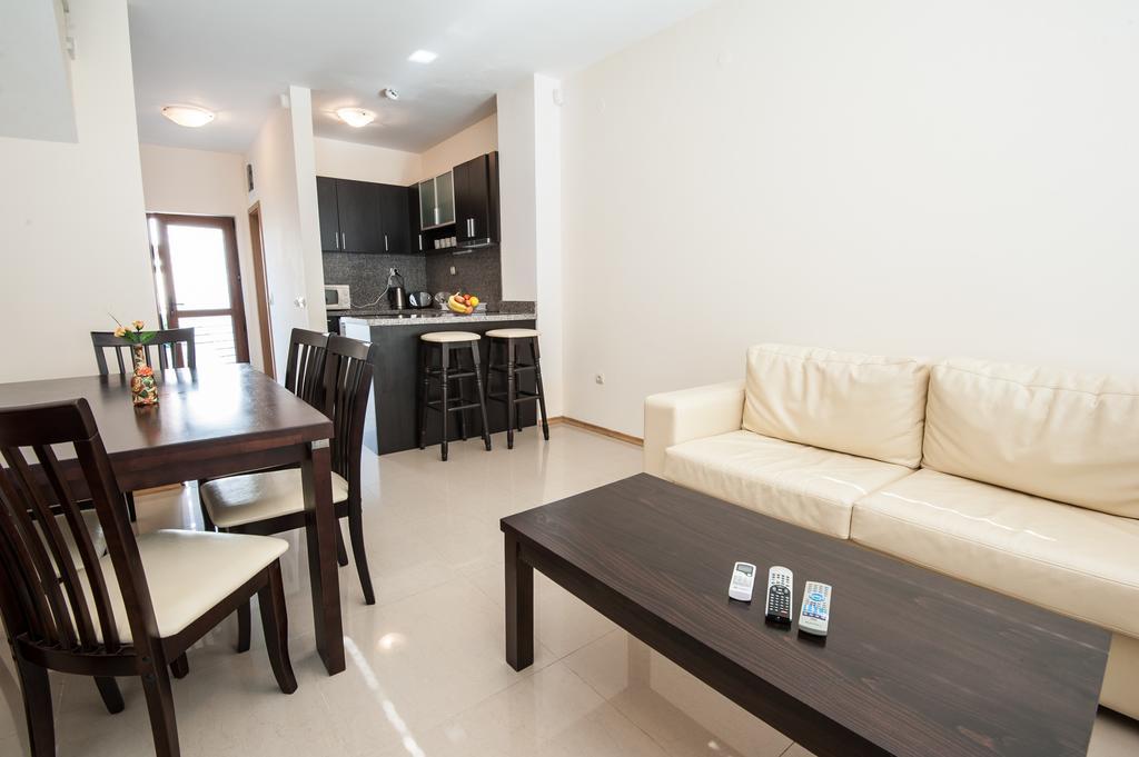 Lighthouse Golf Apart Complex&Villas บัลชิค ภายนอก รูปภาพ